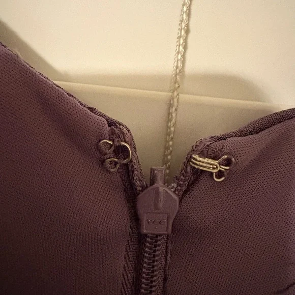 Adrianna Papell sleeveless Dress pale
purple Size 6 - Picture 9 of 14